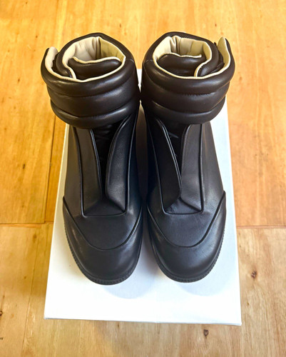 Maison margiela black - margiela, future